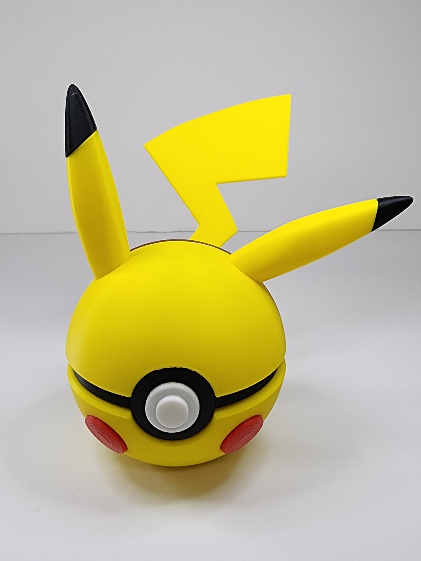 Pokemon Pikachu Ball