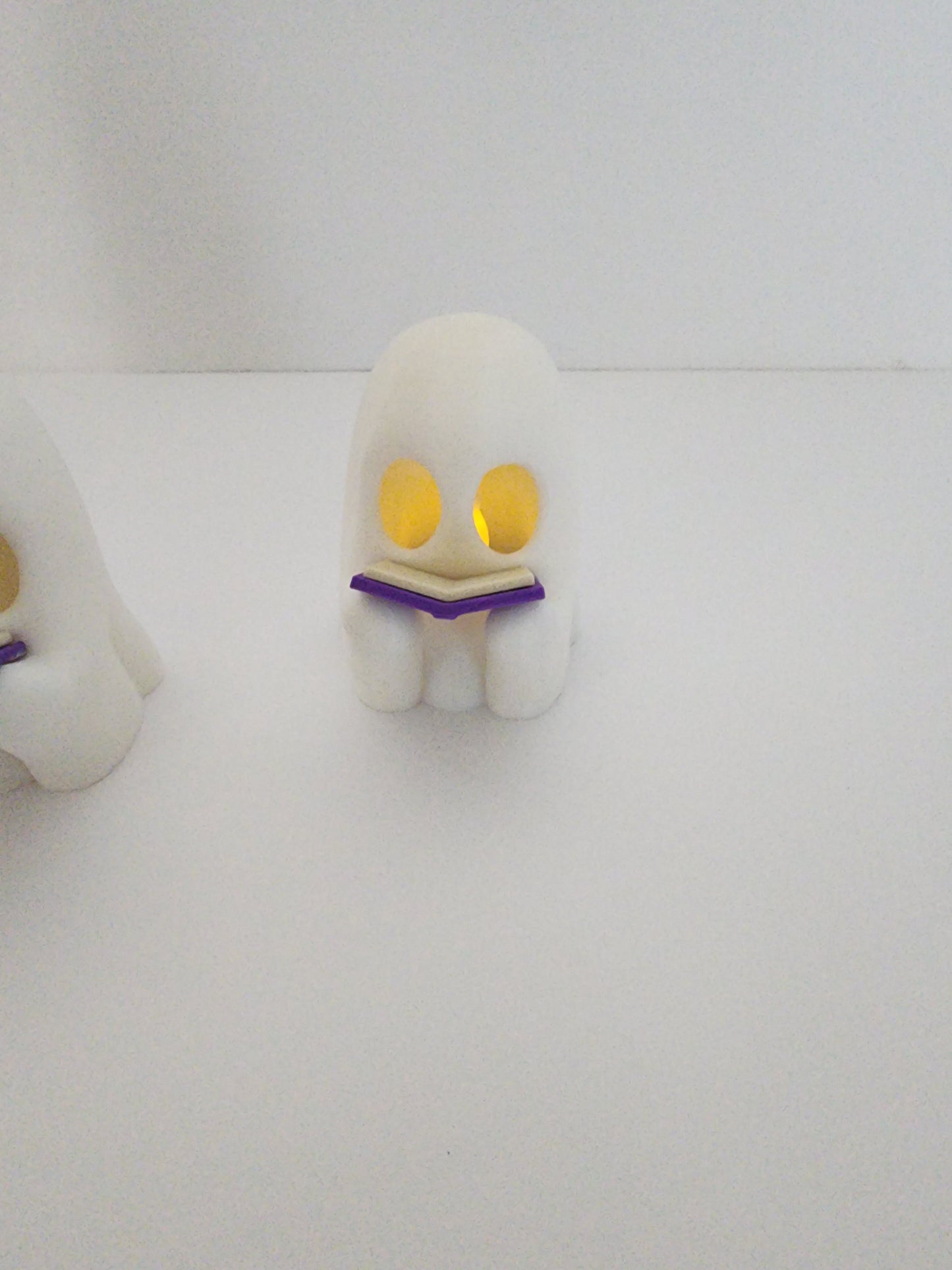 Reading Ghost